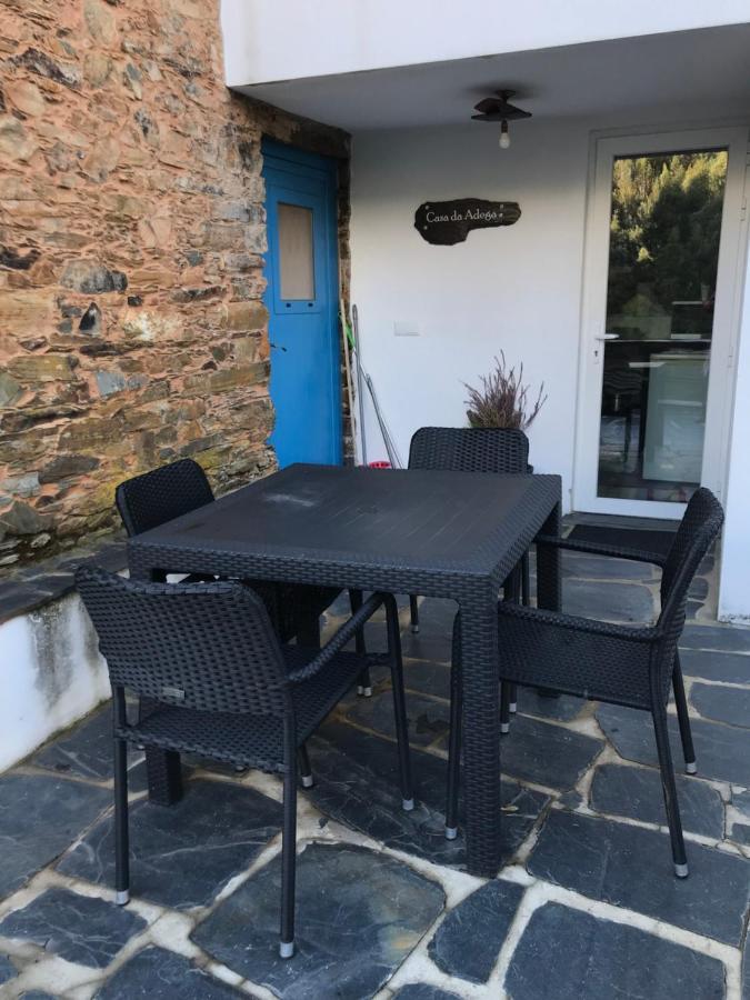Hostal Casas Do Sinhel Cha de Alvares Exterior foto