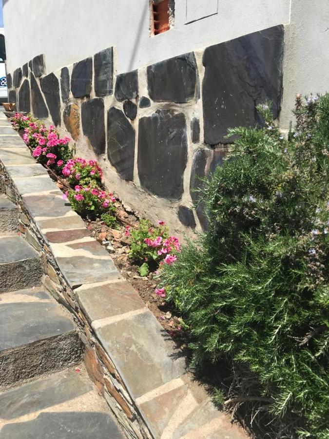 Hostal Casas Do Sinhel Cha de Alvares Exterior foto